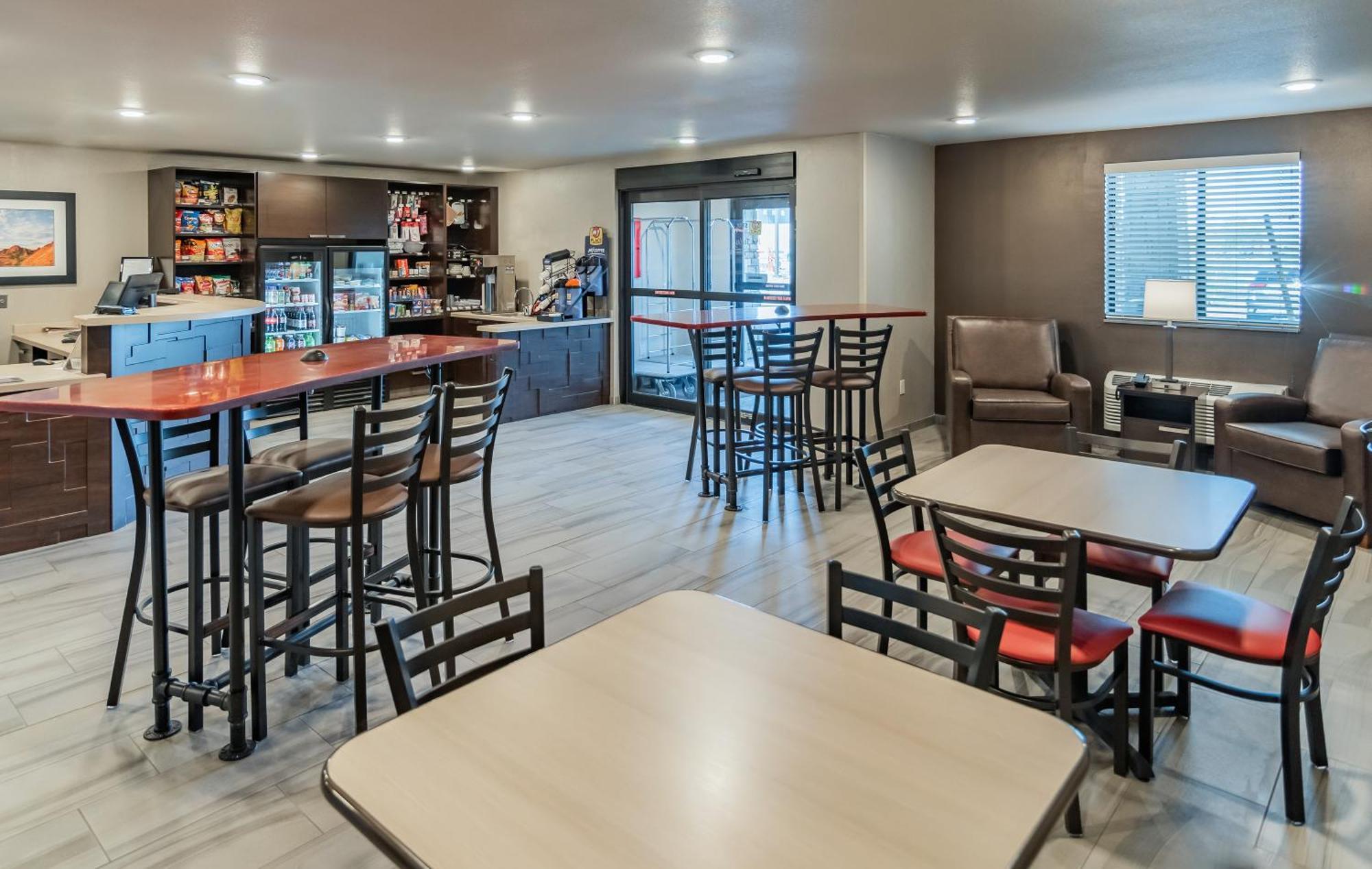 My Place Hotel-Watertown, Sd Экстерьер фото