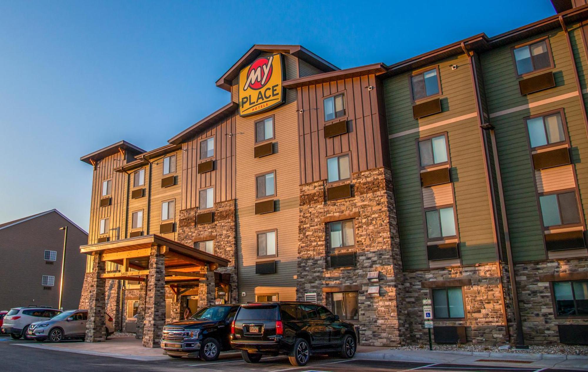 My Place Hotel-Watertown, Sd Экстерьер фото